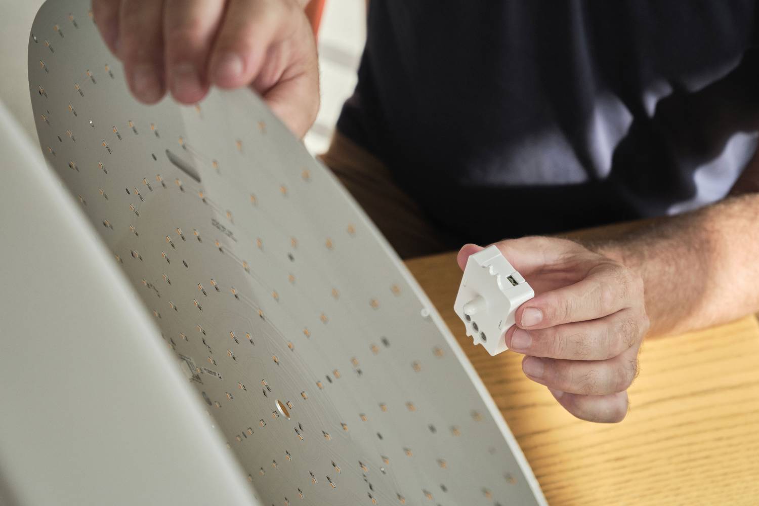 Leuchten Umbau und Integration Sensor
